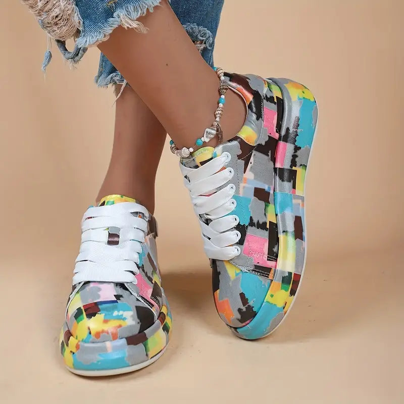 Artsy Grå Plattformssneakers - Trendiga låga sportskor med snörning