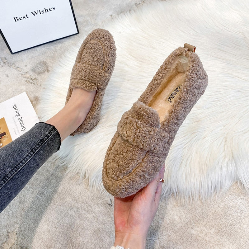 Arletta - Slimmade Loafers Med Plysch