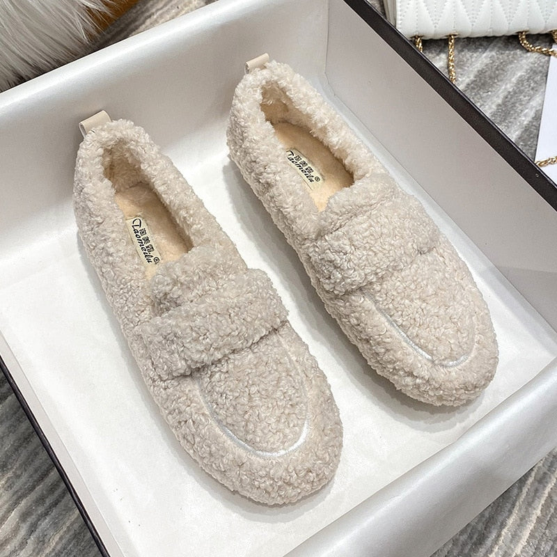 Arletta - Slimmade Loafers Med Plysch