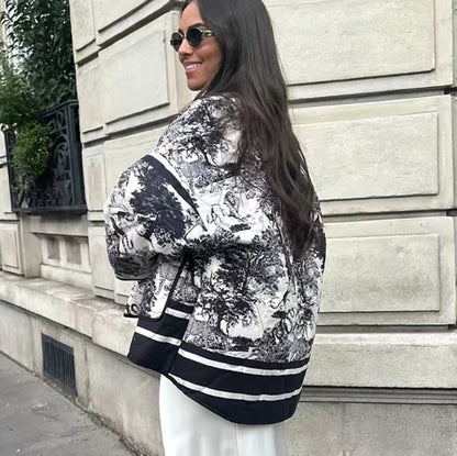 Quiltet oversized jakke med vintage-blækmaleriprint
